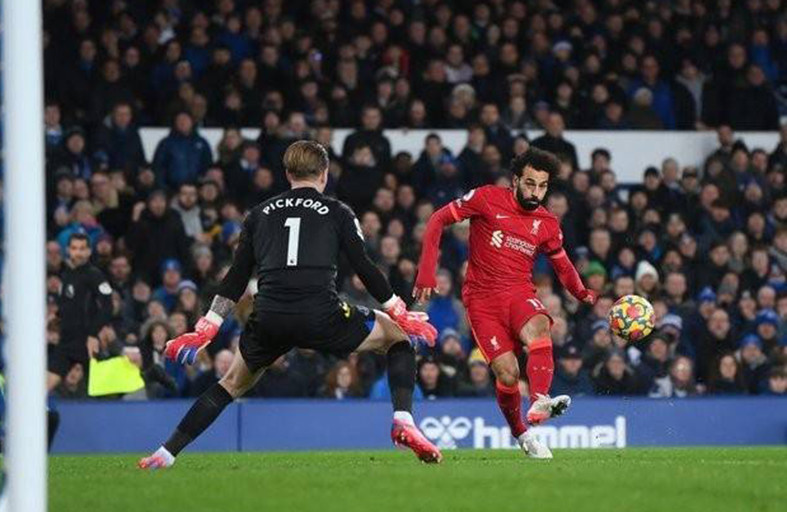  热刺崩盘遭升班马逆转五轮不胜  